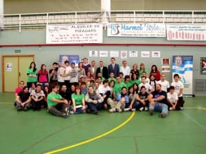 La Asociación Altair organiza un encuentro juvenil que congrega en el pabellón a los jóvenes motrileños