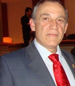 El alcalde Motril agradece la labor realizada por Francisco Villoslada en la Institución municipal