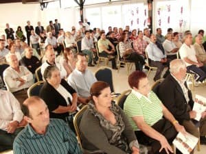 El grupo ‘La Caña’ y BBVA suscriben un convenio para ayudar a los agricultores