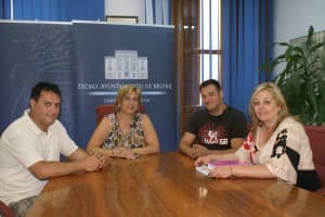 Calahonda se convierte en un mercado marinero en un entono único junto al mar