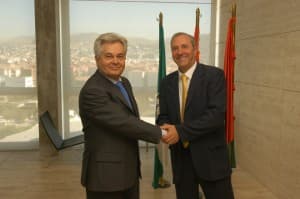 CajaGRANADA y la Federación Provincial de Empresarios y Autónomos de Comercio de Granada estrechan sus relaciones