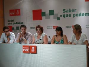 Teresa Jiménez (PSOE) anima a los jóvenes a movilizarse en defensa de la educación pública y de calidad
