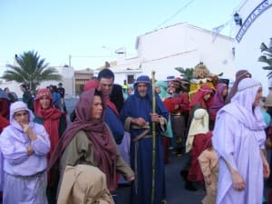 Centenares de personas acuden para ver el Belén Viviente de los Tablones