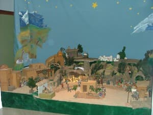 Los Agustinos, fieles a la tradición, montan dos magníficos belenes en su colegio