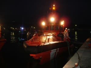 Salvamento Marítimo rescata a los 42 ocupantes de una patera a 11 millas de la Isla de Alborán