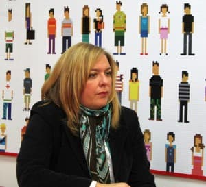 Flor Almón acusa al gobierno popular de Rojas de improvisar su política económica