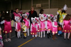 Hello Kitty y Bob Esponja, protagonistas del carnaval en Carchuna