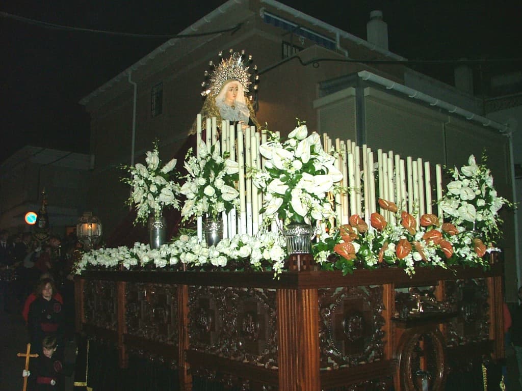 El Cristo de la Salud hace partícipe a todo Motril de su estacion de penitencia