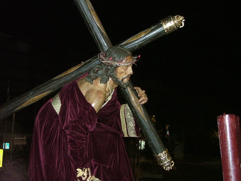 Nuestro Padre Jesús de Pasión suscita una calida acogida en Motril en su ya tradicional salida del Jueves Santo