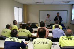 Un centenar de operarios municipales se forman para prevenir accidentes de trabajos en altura