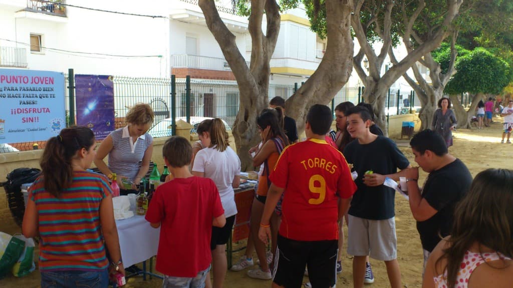 Más de 300 jóvenes participaron en la campaña contra la droga realizada en los Institutos de Almuñécar y La Herradura