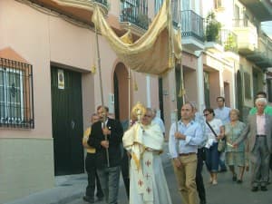 Honor y gloria a Jesús Sacramentado en las calles de Motril