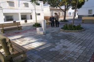 Carchuna estrena su remodelada plaza Nardo