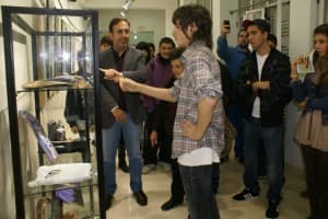 El motrileño Sergio Aparicio expone en el Centro Joven su particular ‘Disparo de salida’