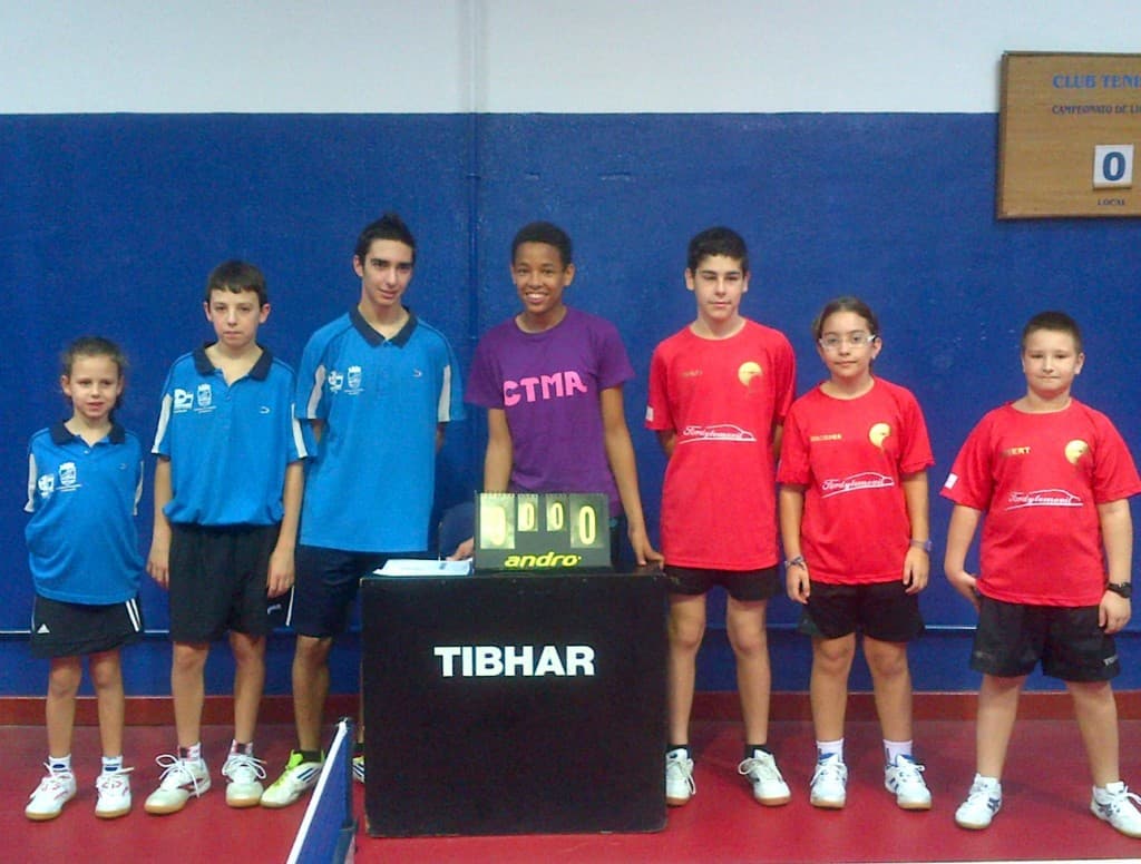 TENIS DE MESA: Los malagueños de Archidona no fueron rival para los motrileños Utrabo y los hermanos Rubiño