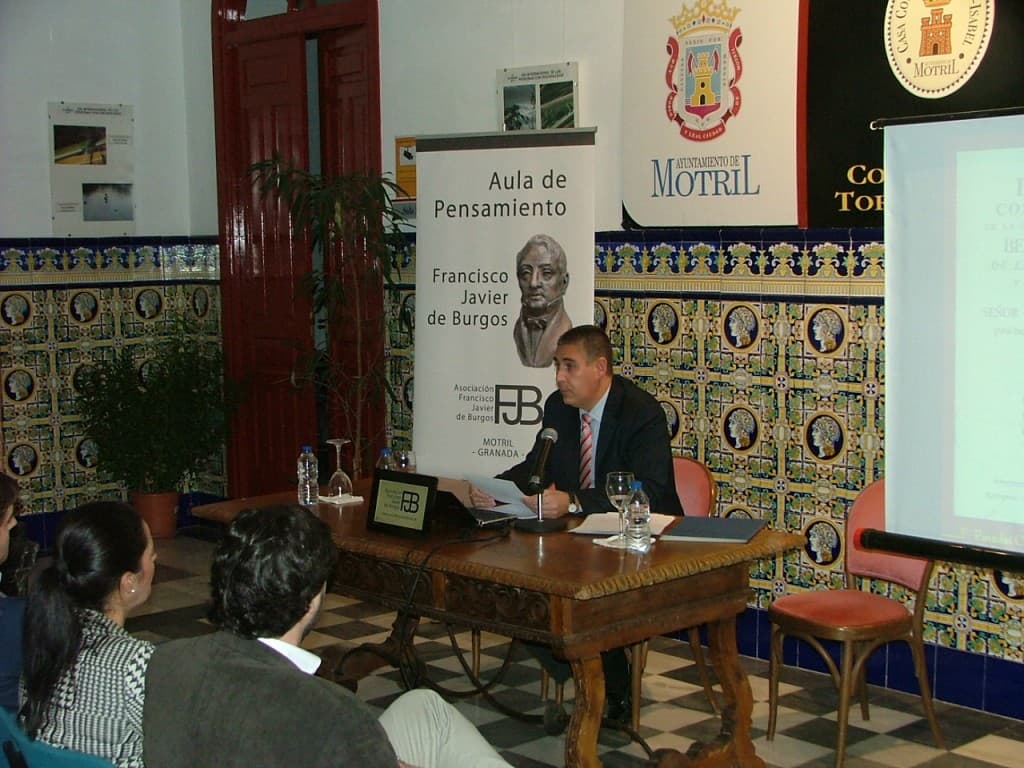 El Cardenal Belluga recibe el homenaje de la ciudad en el CCCL aniversario de su nacimiento