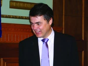 Carlos Rojas defenderá en el Parlamento de Andalucía la alarmante situación de APROSMO