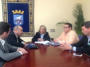 Almuñécar y el portal de reservas Logitravel.com firman un acuerdo de promoción turística