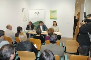 La Junta de Andalucía pone en marcha un concurso para propiciar la apertura de nuevas empresas en la Costa