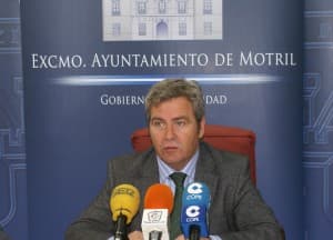 García Fuentes recuerda que el tipo impositivo de Motril es uno de los más bajos de España