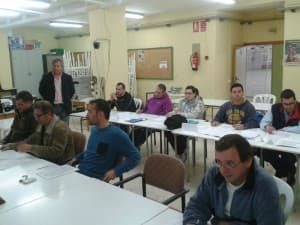 Los trabajadores del área de Deportes participan en un curso de Atención al cliente para mejorar la eficiencia de sus servicios
