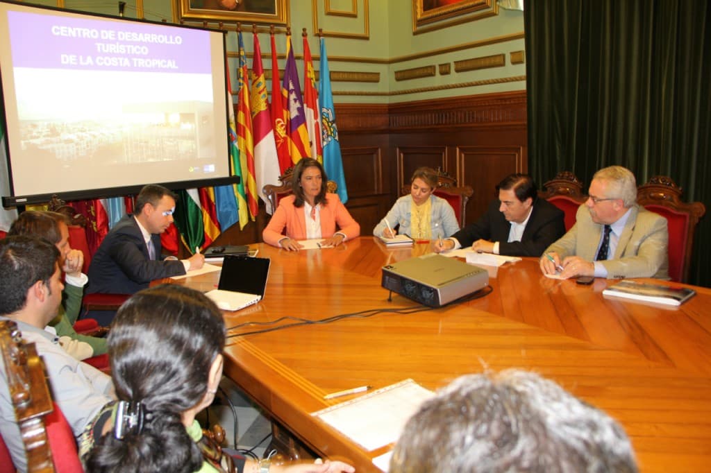 El ‘Plan estratégico de Turismo’ dinamizará el futuro de Motril de la mano del tejido socioeconómico