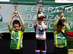 Nuevo éxito de la Escuela Ciclista Sexitana en la prueba Copa Federación celebrada en Alhendín