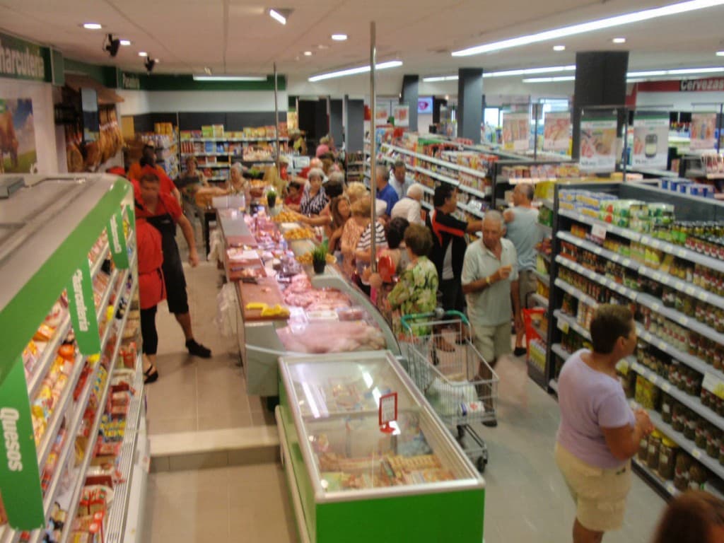 Covirán abre su vigésimo cuarto supermercado en la población de Torrenueva en Granada