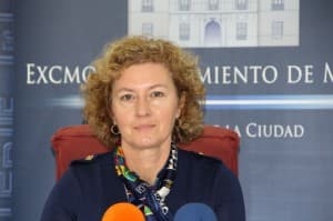 Un elevador porta féretros facilitará la labor de los operarios del Cementerio de Motril