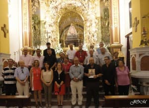 Se presenta «Azucenas», revista anual sobre la historia de la patrona