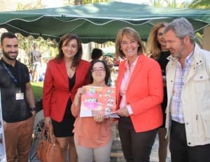 El Paseo de las Explanadas acoge el movimiento asociativo de Motril