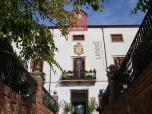 La UNED de Motril inaugura curso con 2.000 alumnos y la ponencia del periodista Paco Lobatón