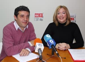 El Psoe denuncia el deterioro comercial y urbano de la calle Ancha