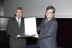 La ciudad de Motril recibe la placa de bronce del Consejo Superior de Deportes