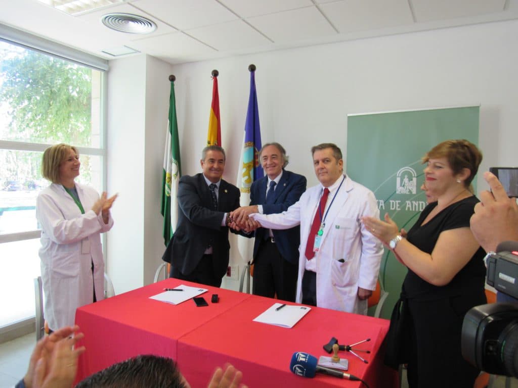 El Hospital de Alta Resolución de Loja y la AECC colaboran en la prevención del cáncer y la promoción de la salud