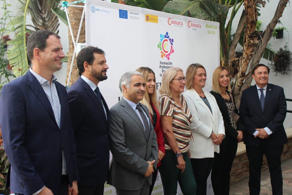 La Cámara de Comercio de Motril reconoce a las empresas que apuestan por la Formación Profesional Dual como parte de su estrategia empresarial