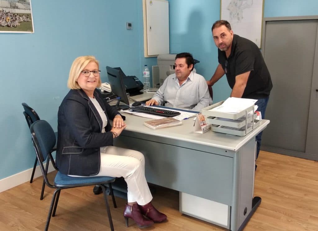 Campaña informativa para promocionar las oficinas de distrito motrileñas