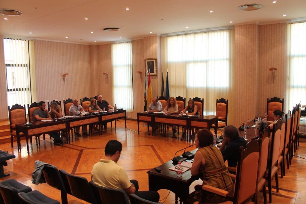 Pleno extraordinario del Ayuntamiento de Salobreña