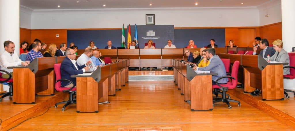 El Pleno del Ayuntamiento da luz verde a la modificación del PGOU que permitirá ampliar el suelo cultivable de Motril