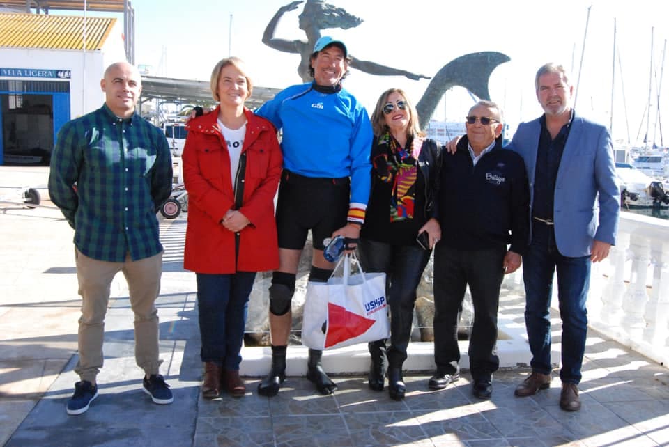 Álvaro de Marichalar hace escala en Motril en su vuelta al mundo en moto náutica