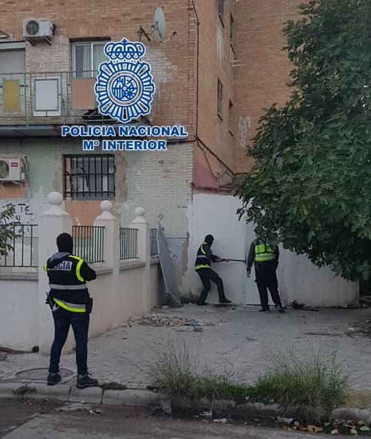 El mayor despliegue policial en Granada contra el tráfico de marihuana
