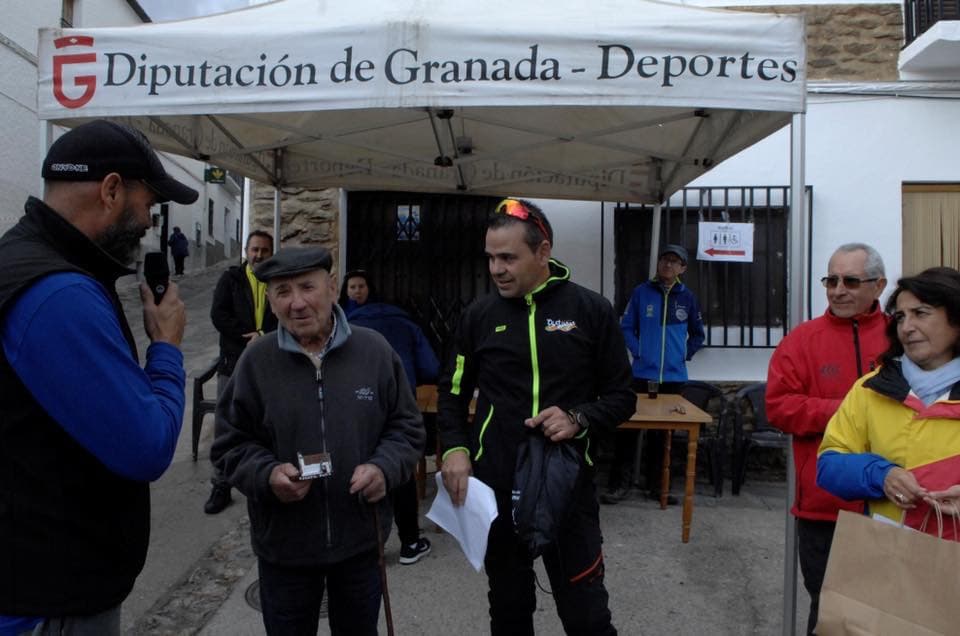 A sus 91 años anduvo 12,5 km desde Pampaneira a Pórtugos