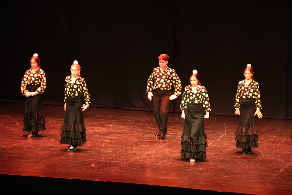 Policía de Almuñécar y Bomberos celebraron la III Gala Solidaria con Cáritas