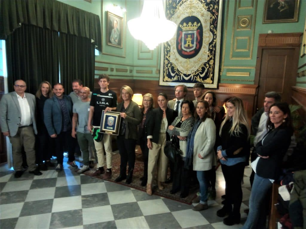 Recibimiento institucional al tres veces campeón del mundo de pádel, el joven motrileño Miguel Yanguas Díez