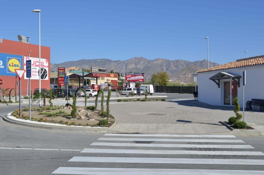 Salobreña reorganiza todo el tráfico de la entrada al municipio