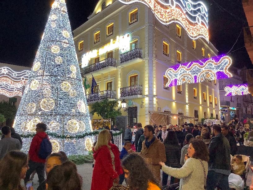 Almuñécar y La Herradura iluminan su Navidad