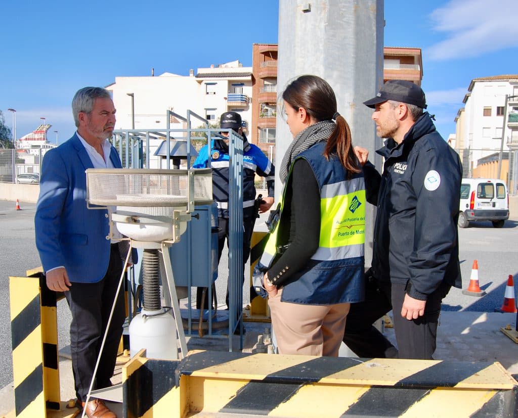 Un estudio de la UGR constata la calidad del aire en el Puerto de Motril