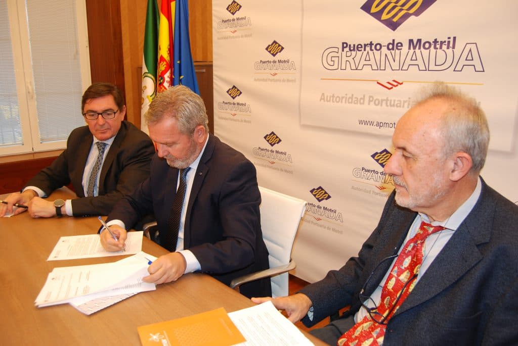 Nuevo acuerdo entre el Puerto de Motril y la UGR para la defensa y protección del medioambiente