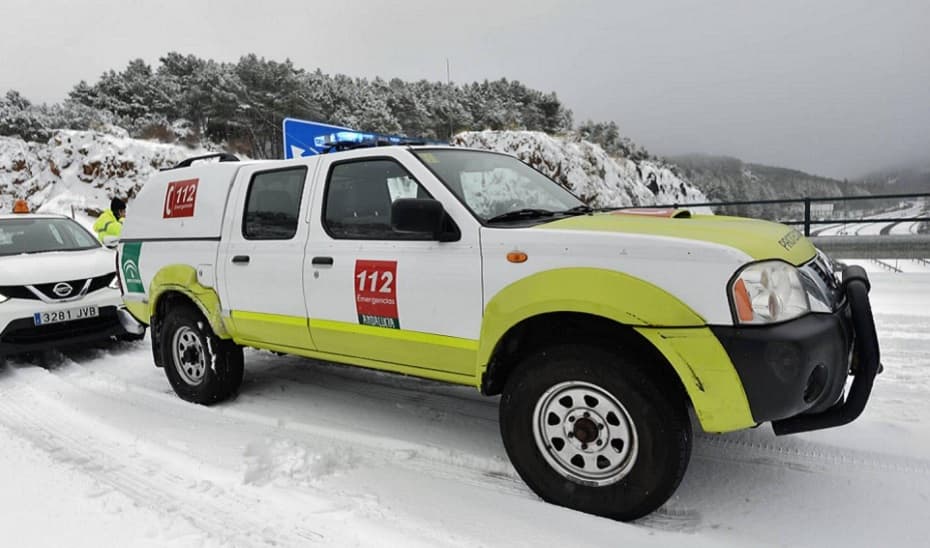 Ascienden a 150 las incidencias gestionadas en 112 por la nieve y el viento en Andalucía oriental