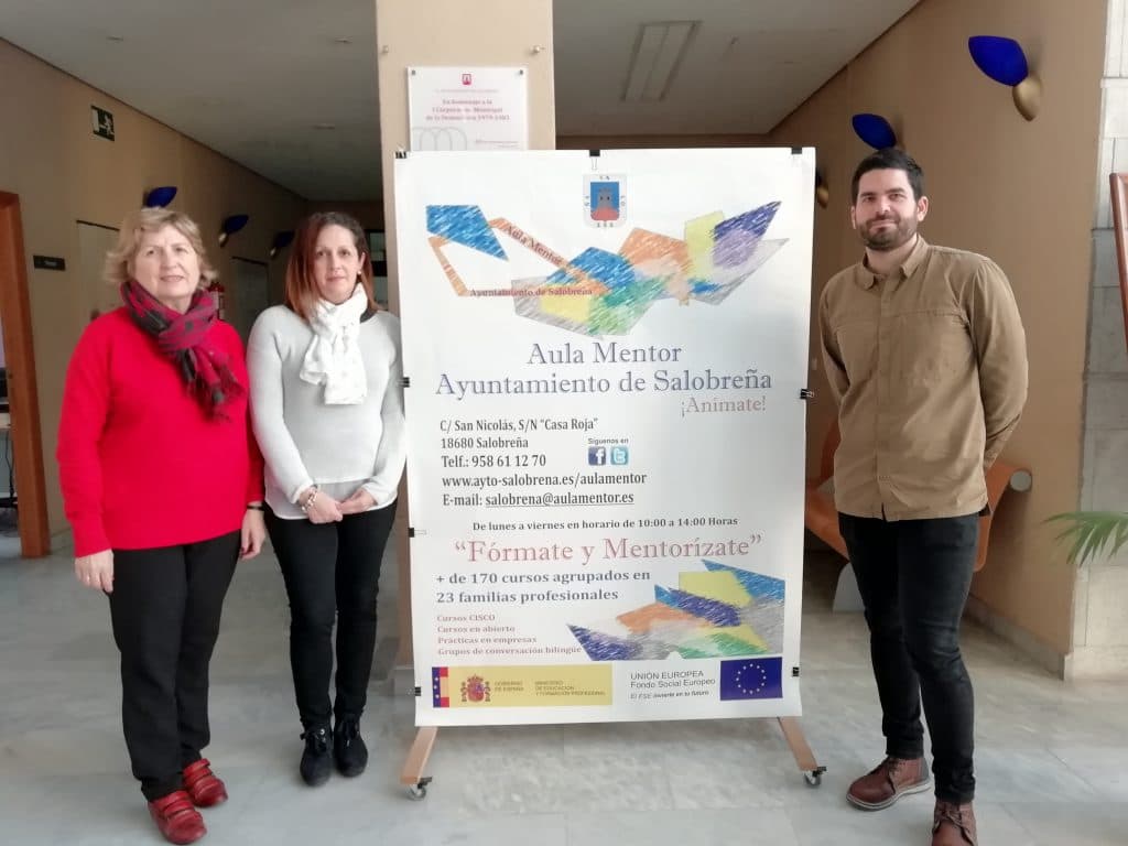 Salobreña pone en marcha una campaña de promoción del Aula Mentor con cartelería, jornadas divulgativas y publicidad
